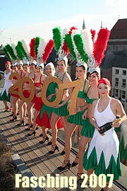 Vorstellung der Narrhalla und der Narrhalla Garde und des Narrhalla Mottos für 2007: "114 Jahre Narrhalla - Calde notti italiane (Heiße italienische Nächte)" heißt es bis zum Faschingsdienstag (Foto: Martin Schmitz)